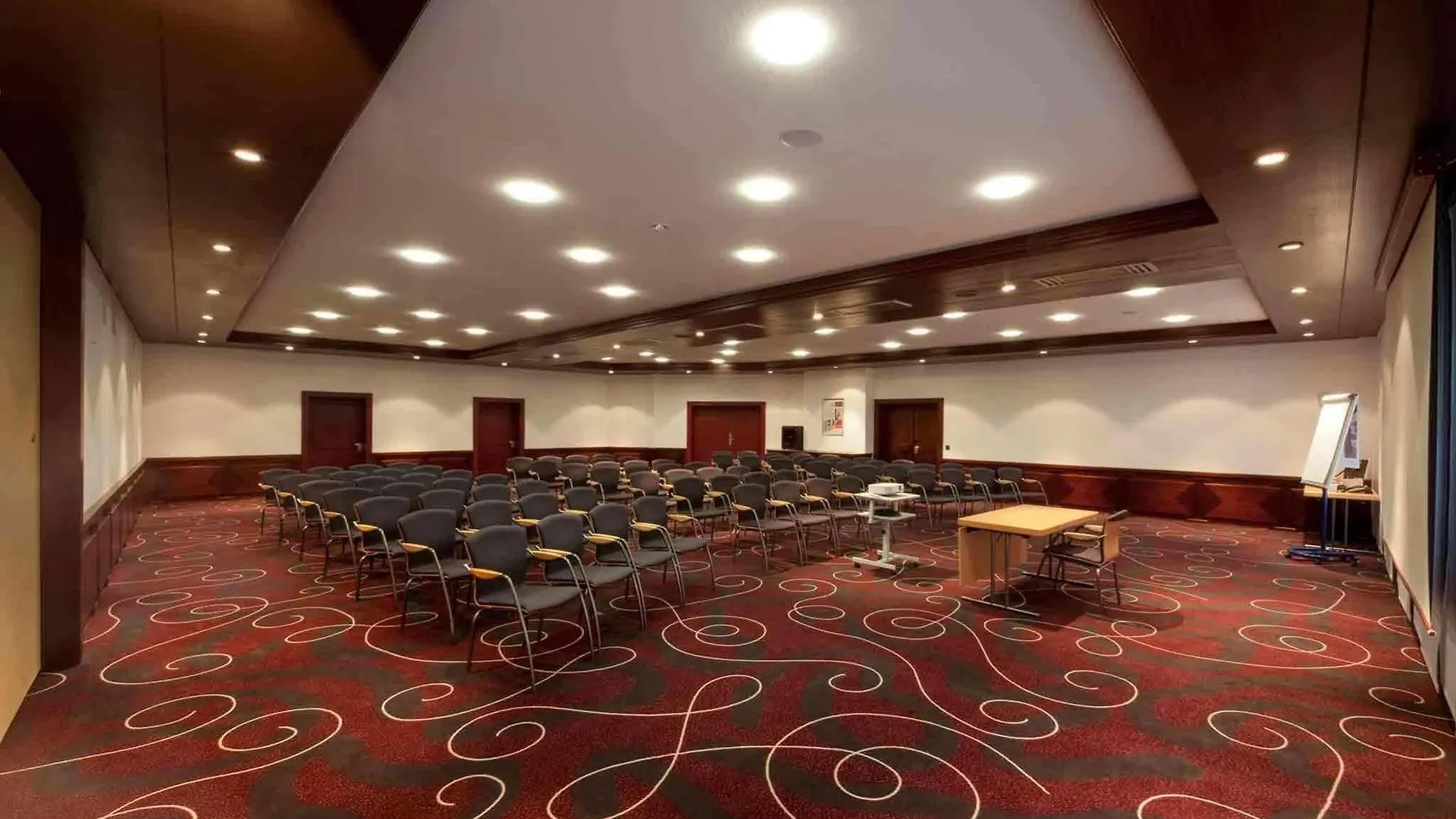 Mercure Hotel Muenchen Sued Messe 4*, Munich